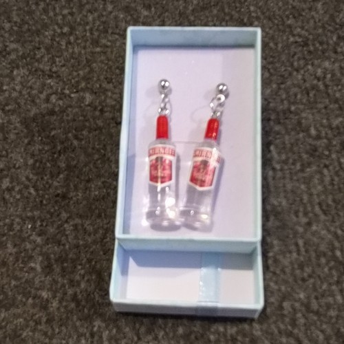 Smirnoff bottle dangle - smirnoff, dangle/drop