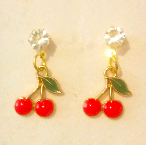Gold tone clear crystal - gold,